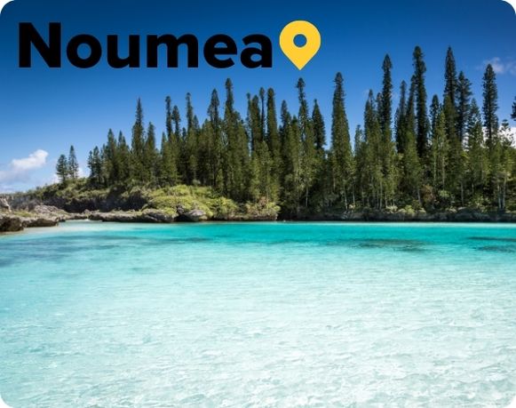 Turquiose waters of the lagoon in Isle of Pines New Caledonia 